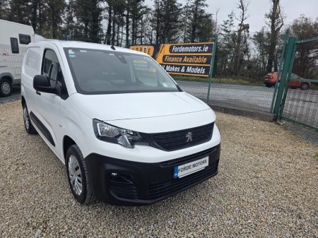 2022 Peugeot Partner  €11,950