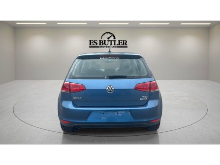 2015 Volkswagen Golf  €13,490