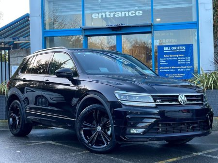 2018 Volkswagen Tiguan R-LINE 2.0 TDI 4MOTION // BLACK EDITION // HEADS-UP DISPLAY // 360 SURROUND PARKING CAMERAS €28,950