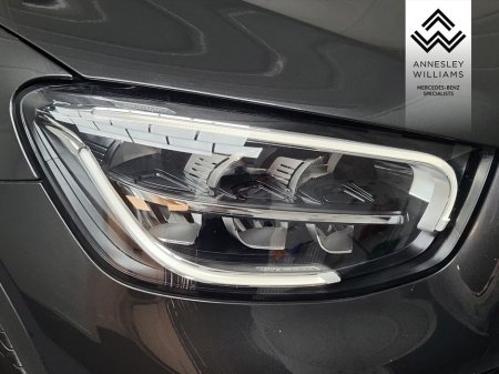 2022 Mercedes-Benz GLC Class GLC300de Premium + €54,950