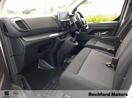 2025 Opel Vivaro //DEMO SALE// KOMFORT L1H1-1.5 120PS-D €25,160 thumbnail