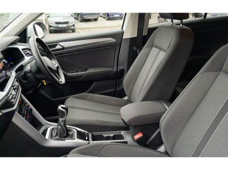 2024 Volkswagen T-Roc Life 2.0 TDI 116HP *REARVIEW CAMERA, HEATED FRONT SEATS, FINANCE AVAILABLE* €31,995