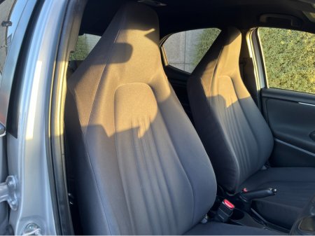 2021 Toyota Yaris X HYBRID AUTOMATIC 1.5 PETROL //KEYLESS ENTRY//REVERSE CAMERA//ADAPTIVE CRUISE CONTROL// €16,950 thumbnail