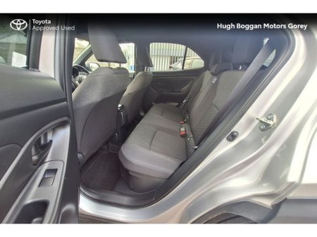 2025 Toyota Yaris Cross YARIS CROSS LUNA SPORT BI €33,950 thumbnail