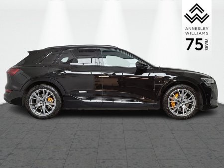 2022 Audi e-tron 55 quattro S Line €41,950 thumbnail