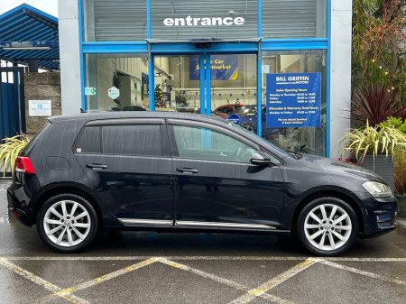 2014 Volkswagen Golf HIGHLINE 1.4 TSI AUTO // FULL SERVICE HISTORY // REVERSE CAMERA // LANE ASSIST €13,900