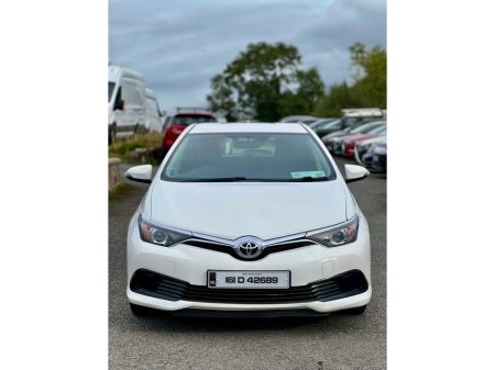 2016 Toyota Auris  €5,000