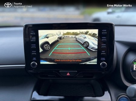 2024 Toyota Yaris Cross YARIS CROSS LUNA €28,450 thumbnail