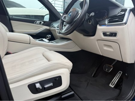 2022 BMW X5 XDRIVE45E 4DR AUTO G05H €62,950 thumbnail
