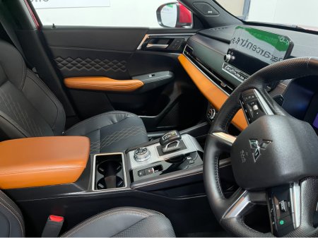 2023 Mitsubishi Outlander (New Model) HYBRID 2.4 PHEV 7 SEATER AUTOMATIC TOP SPEC MODEL www.bolandscarcentre.ie €39,900 thumbnail