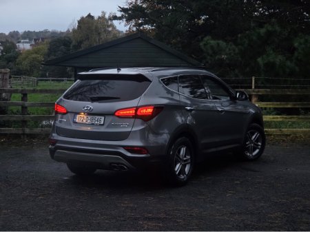 2017 Hyundai Santa Fe 2WD EXECUTIVE AUTOMATIC 5DR AU €16,950 thumbnail