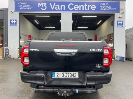 2021 Toyota Hilux 2021 TOYOTA HILUX 2.4 D-4D INVINCIBLE 4WD CREW CAB €28,950 thumbnail