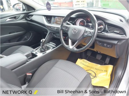 2019 Opel Insignia 1.6 (136PS) Turbo D ecoTEC SC €15,950 thumbnail