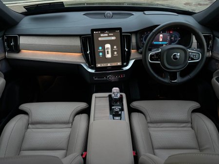 2025 Volvo XC90 T8 ULTRA BLONDE LEATHER HUGE SPEC €84,995