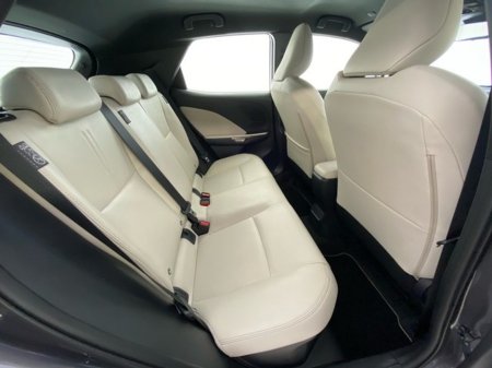 2025 Lexus LBX Elegant €39,950 thumbnail