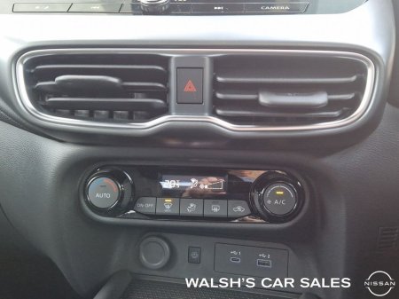 2025 Nissan Juke 1.6 HYB SV Premium MY24 1 €33,950 thumbnail