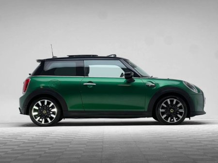 2023 MINI Cooper S ELECTRIC LEVEL 3 €23,990 thumbnail