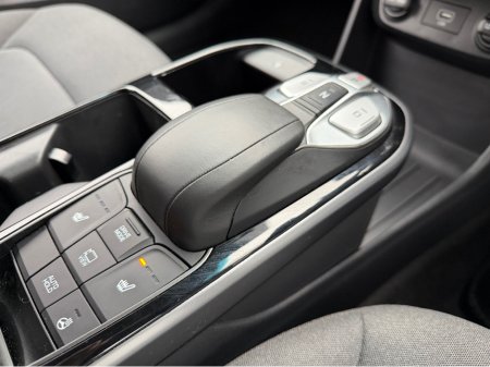 2022 Hyundai Ioniq PREMIUM EV//LOW MILEAGE//HYUNDAI SERVICE HISTORY//SIMI AND AA DEALER €15,900 thumbnail