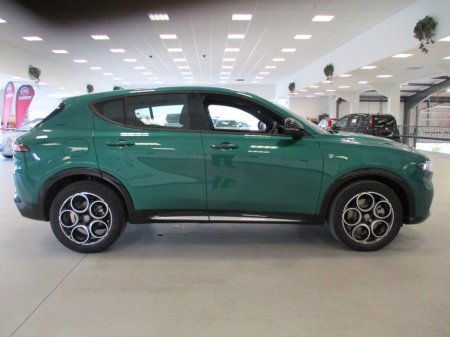 2025 Alfa Romeo Tonale 1.5 160HP MHEV Ti €50,995 thumbnail