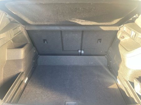 2025 Volkswagen Tiguan R-LINE 75 2.0TDI DSG 150HP €54,975 thumbnail