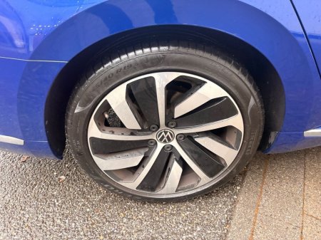 2024 Volkswagen Arteon 2.0TDI D7F 150HP R-LINE €45,950 thumbnail