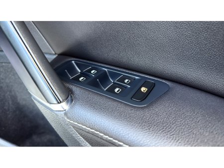 2015 Volkswagen Golf GOLF R 300BHP / AUTO / DSG / 4MOTION / LEATHER / 12MONTH WARRANTY / 90,000 €24,900 thumbnail