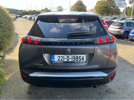 2022 Peugeot 2008 ALLURE 1.2 PETROL //WINTER SALE €2000 REDUCTION// €19,950 thumbnail