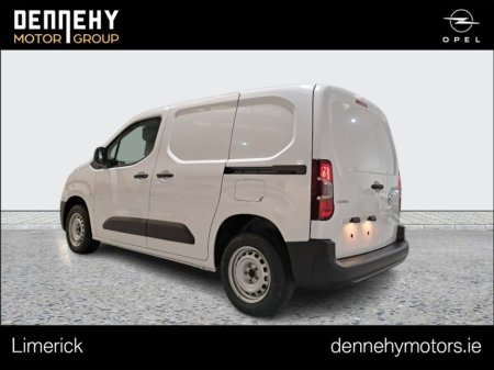 2025 Opel Combo Komfort 1.5D 100PS €27,345