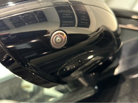 2023 Land Rover Range Rover Sport P440e Dynamic SE thumbnail