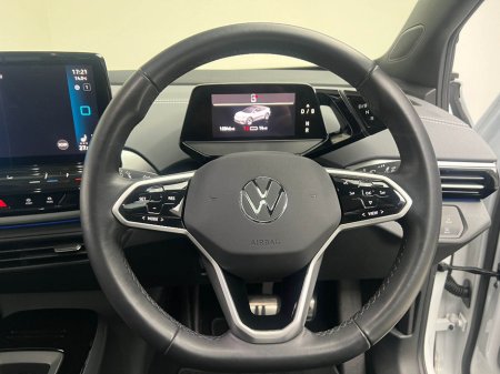 2023 Volkswagen ID.5 MAX PRO 77KWH €36,990 thumbnail