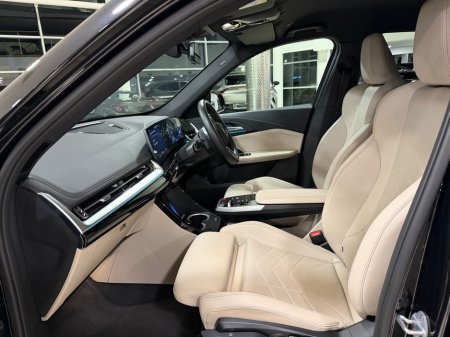 2025 BMW X1 25e M-SPORT PRO X-DRIVE=IVORY LEATHER//HUGE SPEC//AS NEW=2 YEAR BMW WARRANTY=TAILORED FINANCE PACKAGES AVAILABLE=TRADE IN'S WELCOME €53,995 thumbnail