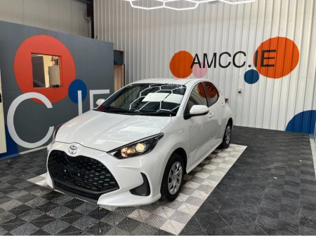 2024 Toyota Yaris YARIS AUTOMATIC 1.0 PETROL / 7k KMs / REVERSE CAMERA & MORE €20,950
