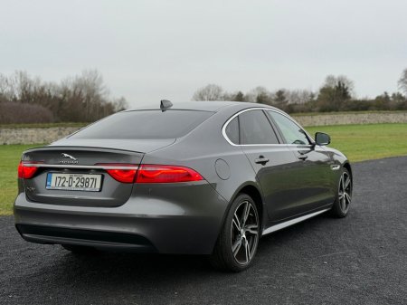 2017 Jaguar XF 2.0 D 163PS R-Sport Manual €10,990 thumbnail