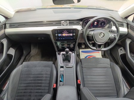 2019 Volkswagen Passat 2.0 TDI 150HP R Line €22,995