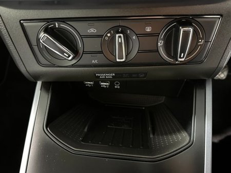 2020 SEAT Arona 1.6 Tdi Se €17,400 thumbnail