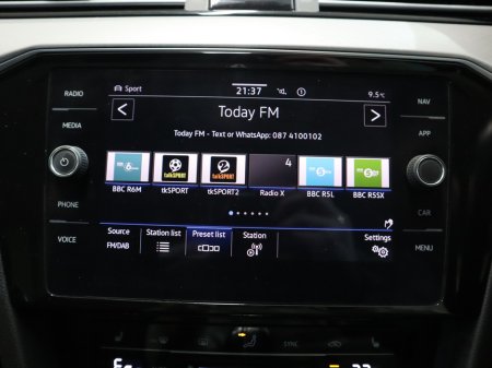 2021 Volkswagen Passat *111* GTE S-A DSG €22,900 thumbnail