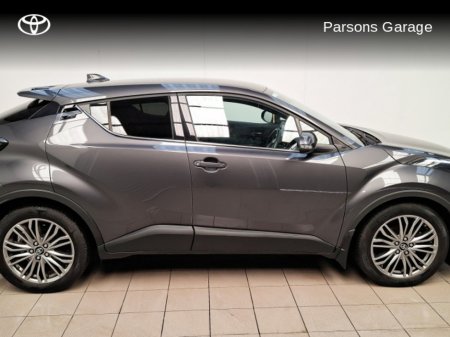2022 Toyota C-HR C-HR HYBRID SOL €26,995