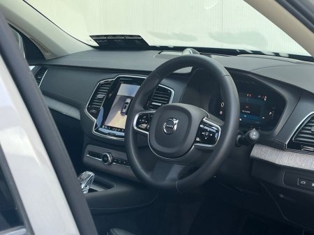 2024 Volvo XC90 RECHARGE T8 ULTIMATE AWD thumbnail
