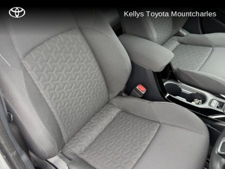 2022 Toyota Corolla COROLLA HYBRID LUNA TS €25,000