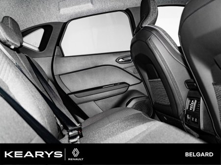 2026 Renault Captur Order your 261 Techno Full Hybrid E-Tech 160 TODAY! €36,190 thumbnail