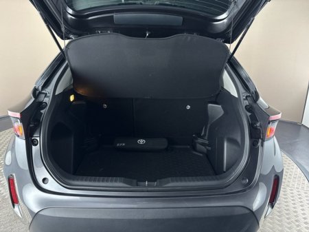 2023 Toyota Yaris Cross HYBRID LUNA €27,950 thumbnail