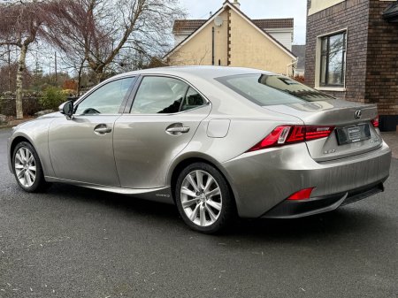 2016 Lexus IS 300 h 300h Executive thumbnail