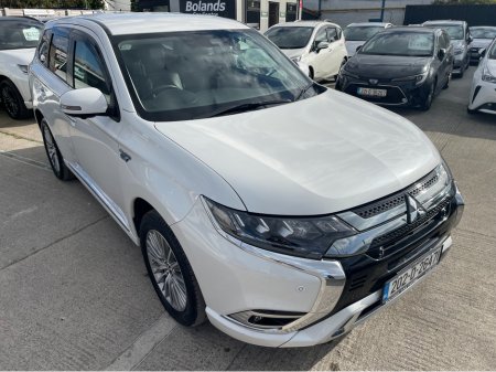 2020 Mitsubishi Outlander (Very Low Km's) HYBRID 2.4 PHEV AUTOMATIC 5DR MODEL  www.bolandscarcentre.ie €24,900