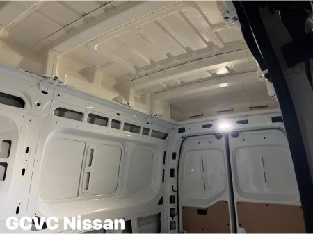 2026 Nissan Interstar L3H3 thumbnail