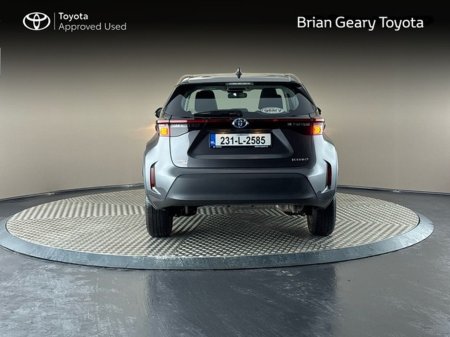 2023 Toyota Yaris Cross HYBRID LUNA €27,950