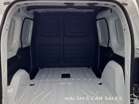 2025 Nissan Townstar SWB PAB VAN 6DR Auto €20,000 thumbnail