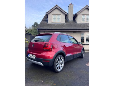 2015 Volkswagen Polo CROSS 1.2 TSI 90HP MANUAL 5SPEED 5DR €11,950 thumbnail