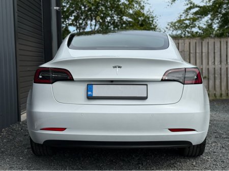 2022 Tesla Model 3 RWD MODEL 3 €23,950