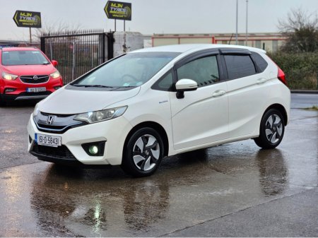 2015 Honda Fit DAA-GP5 HYBRID 5DR AUTO €9,950