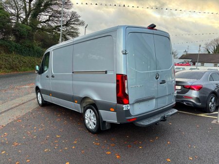 2026 Mercedes-Benz Sprinter 317 MWB Low Roof RWD